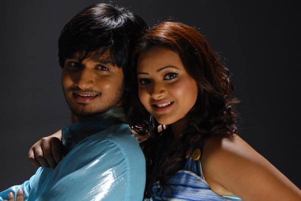 Kalavar king Movie Stills - Nikhil Siddartha, Swetha Basu - 74 / 142 photos